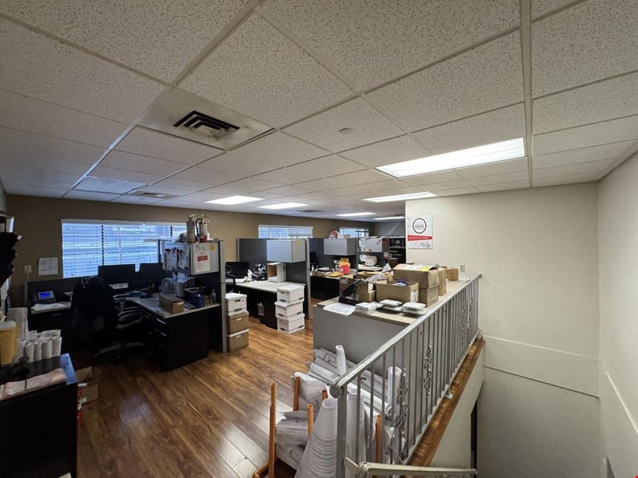 ±15,000 SF office/warehouse building