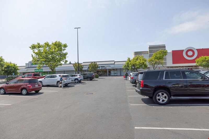 425 Rohnert Park Expressway