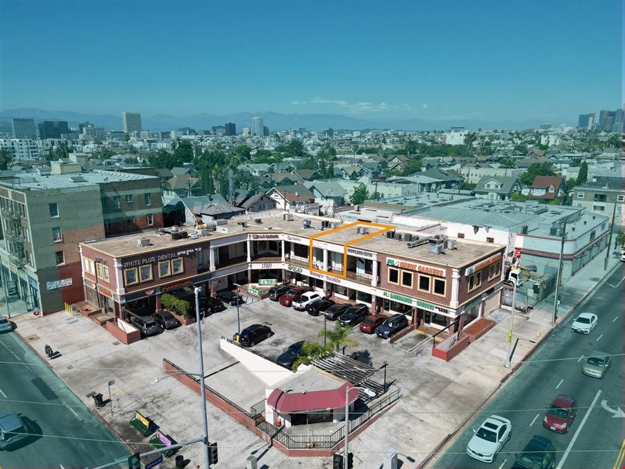 RETAIL/CREATIVE OFFICE AVAILABLE | Venice + Western
