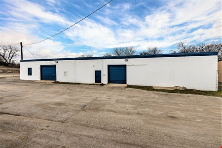 Preview of Industrial space for Rent at 2463 S. Riverside Drive