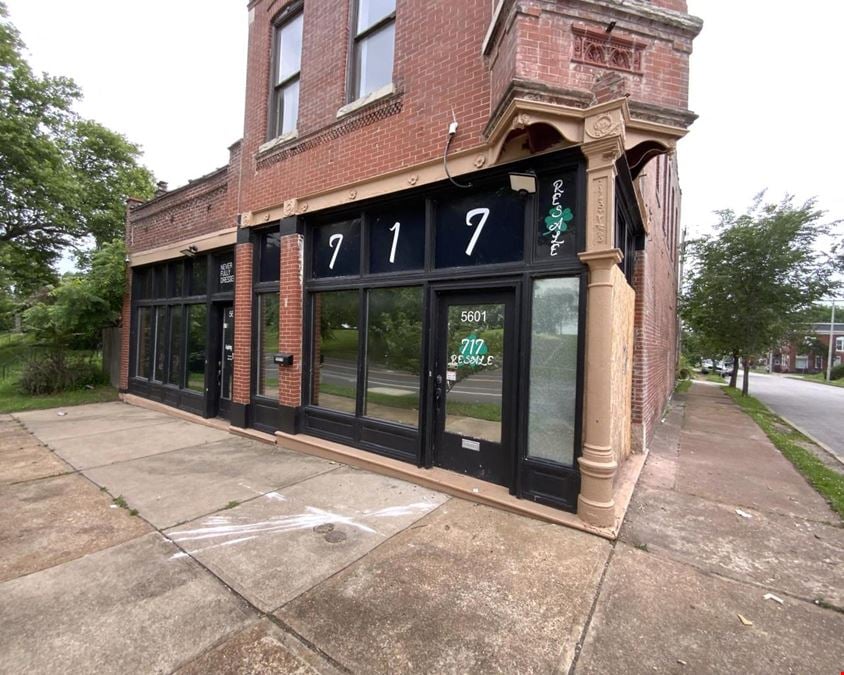 5601 S Broadway