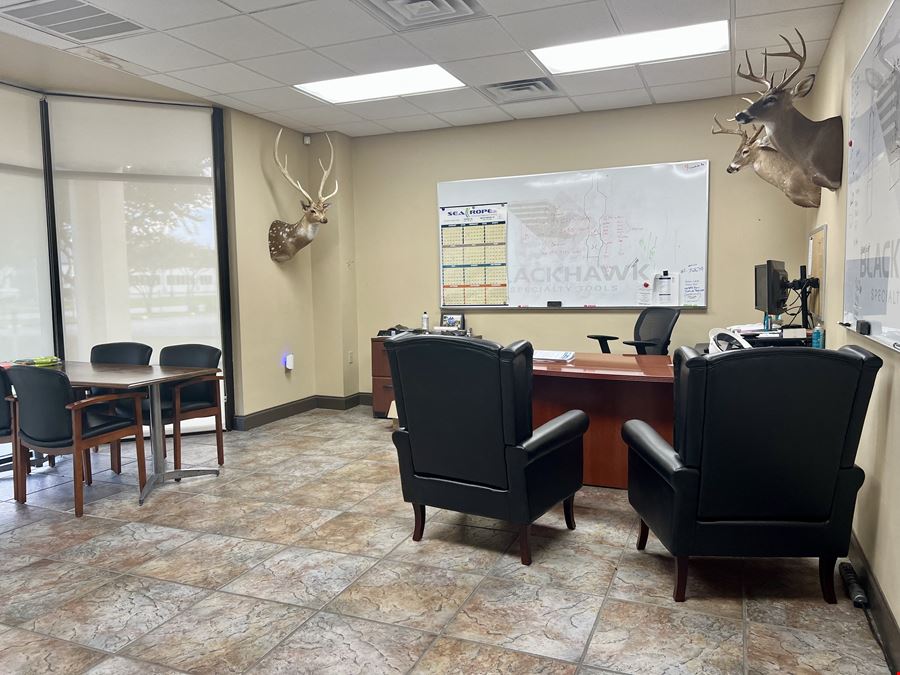 7.31% CAP | EXPRO OPERATIONS SINCE 2008 | ~3% ANNUAL RENT GROWTH | LEASE THROUGH APRIL 2030 | 28,091 SF ON 2.2 ACRES