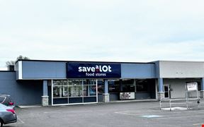 Retail Grocery Space Available