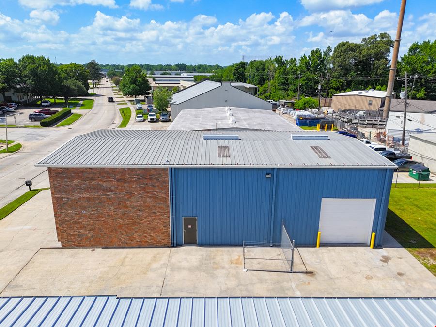Office / Warehouse Near Industriplex & I-10