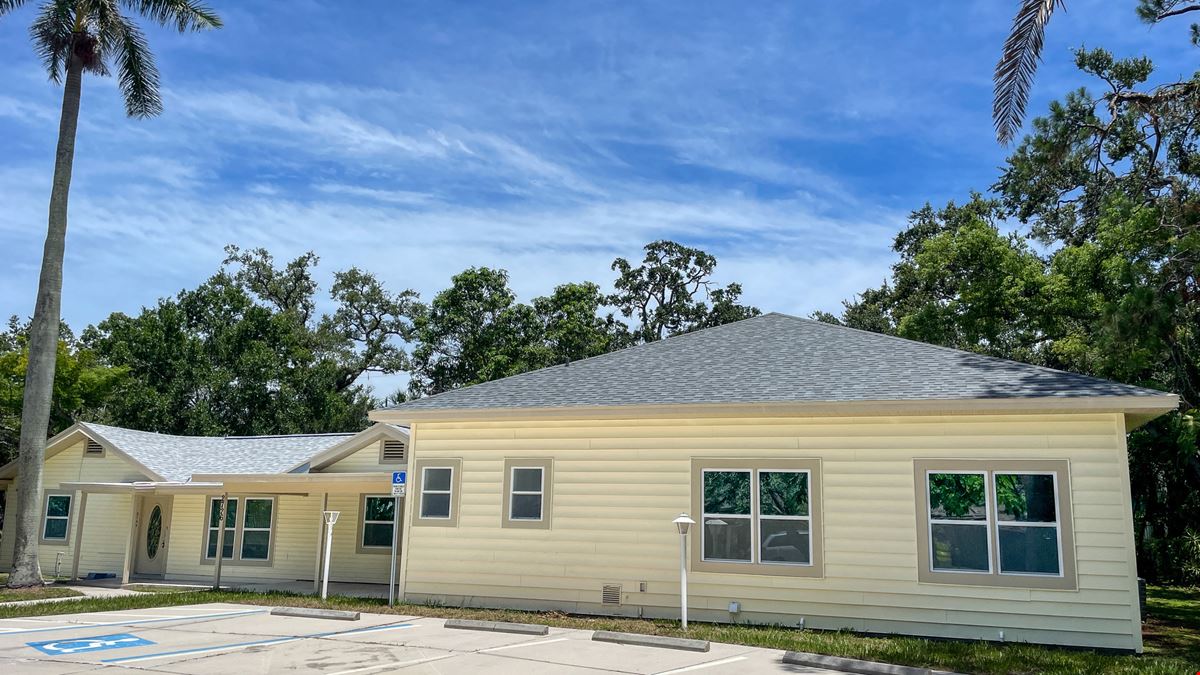 Freestanding Building in Prime Location