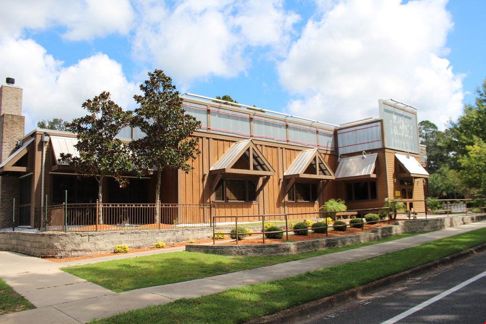 Restaurant Available in Tallahassee, FL | State Capitol