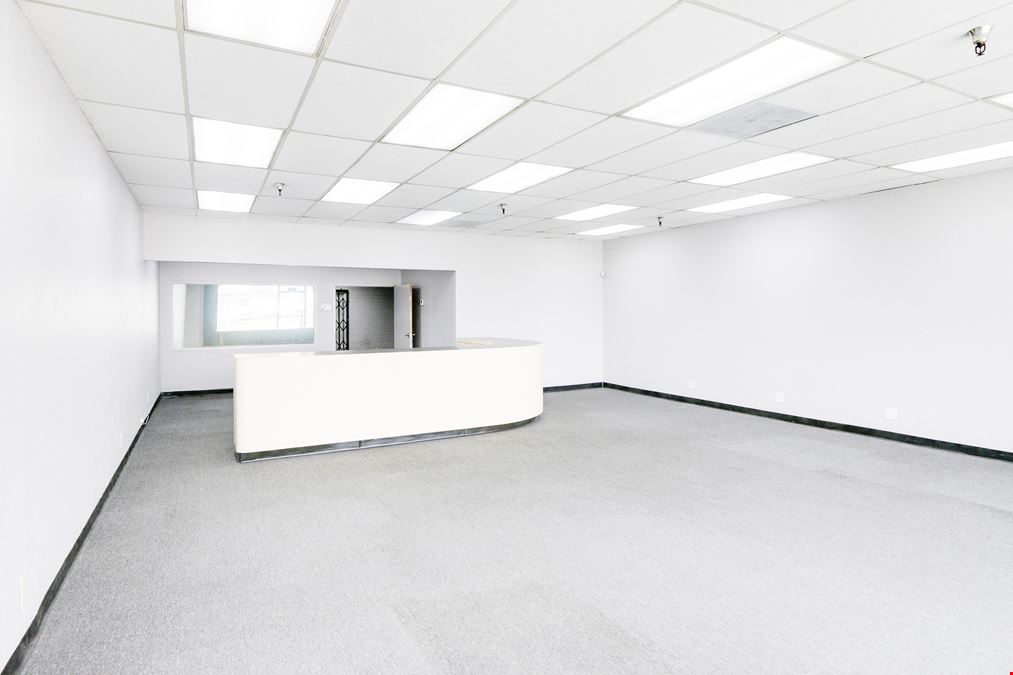 Retail Available | Starlite Plaza
