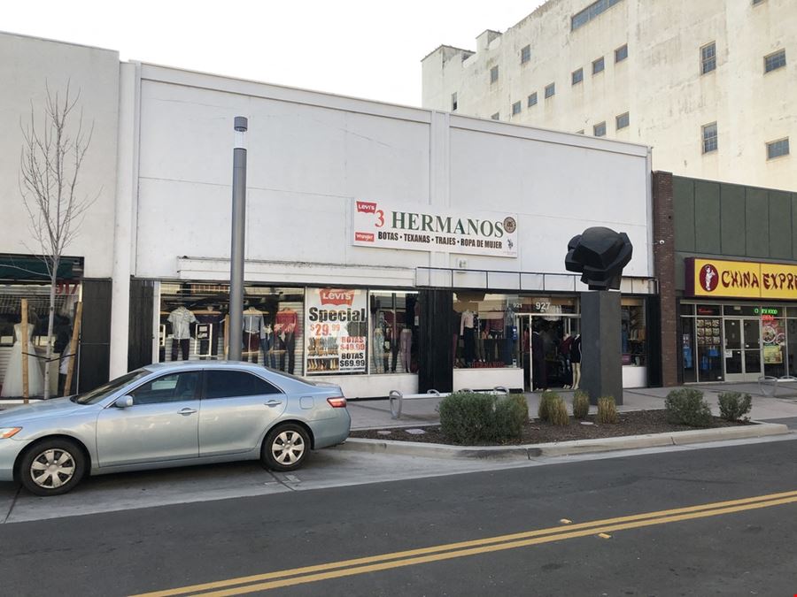 ±6,995 Total SF of Commercial Retail Space Near Chukchansi Park
