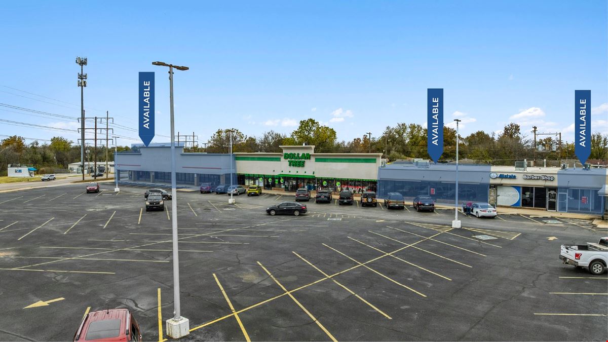 Del Crest Shopping Center