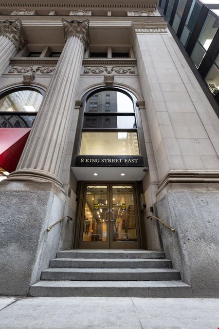 8 King Street East
