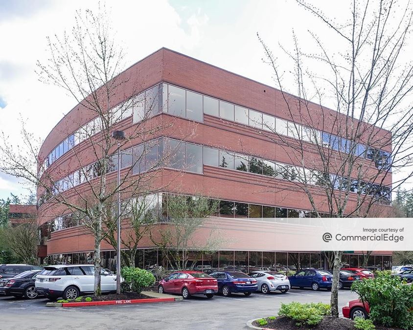 Kruse Woods Corporate Park - 4900 Meadows Road