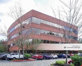 Kruse Woods Corporate Park - 4900 Meadows Road