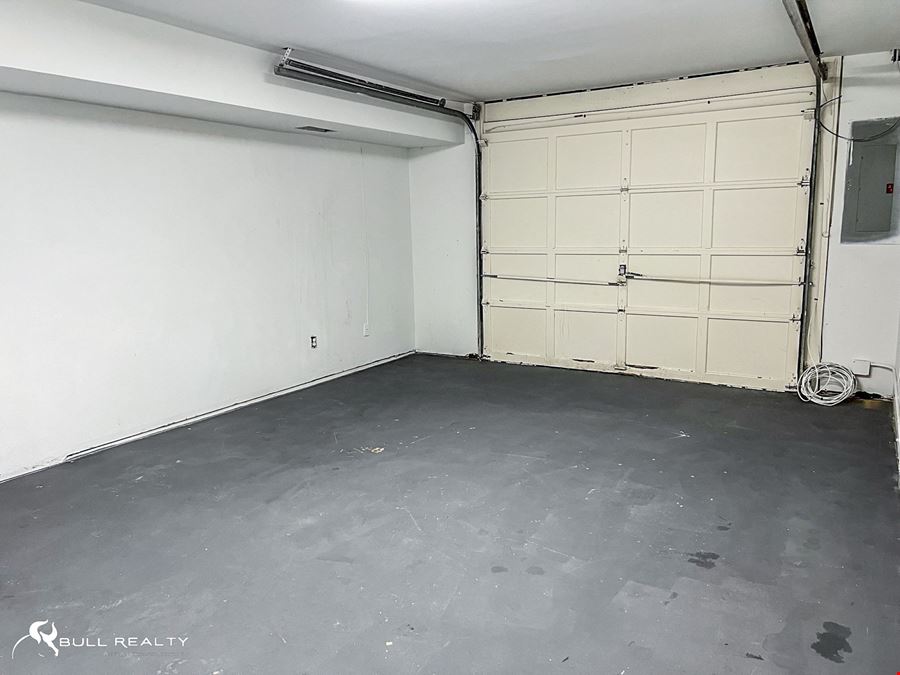 Retail/Office Suites For Lease | ±1,745 SF