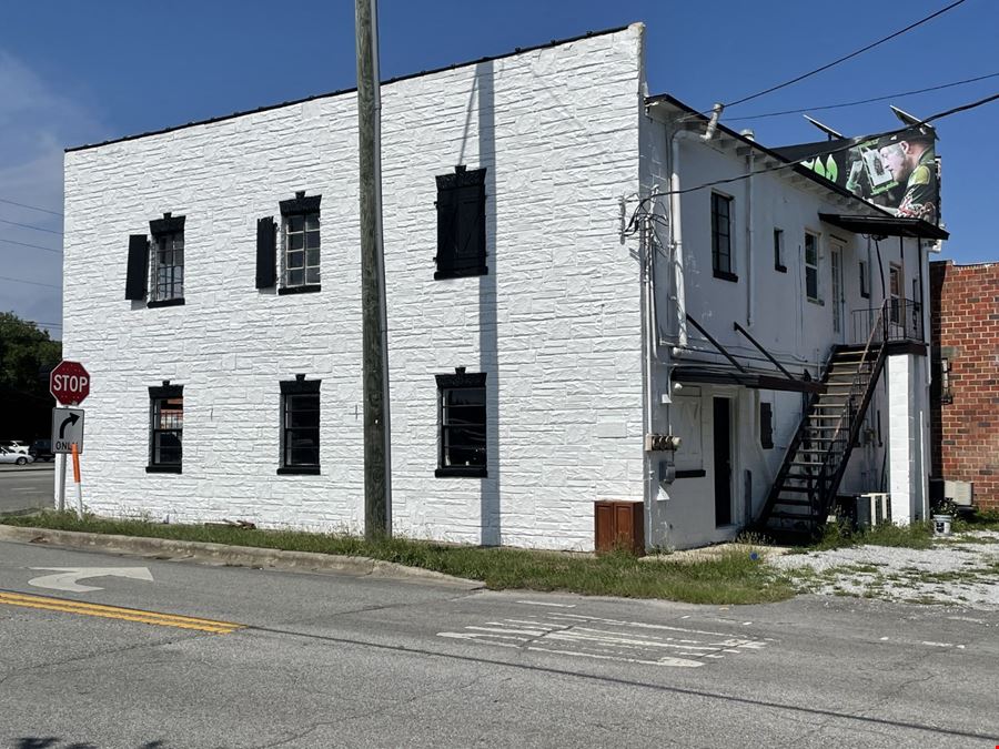 4113 Barrancas Ave | High-Visibility