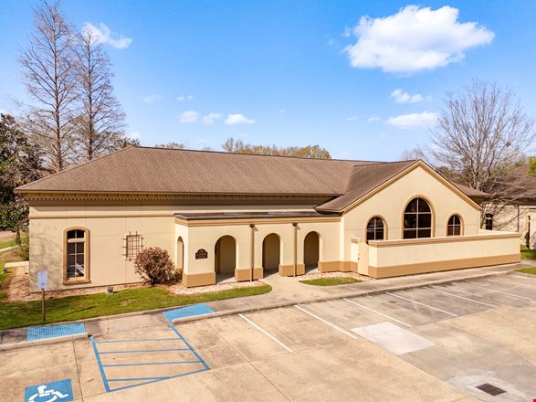 Preview of Office space for Sale at 5015 Bluebonnet Blvd