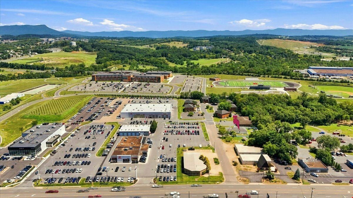 UPDATED COMMERCIAL BUILDING FOR SALE OR LEASE