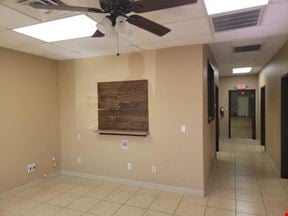 Showroom Warehouse 1001-C