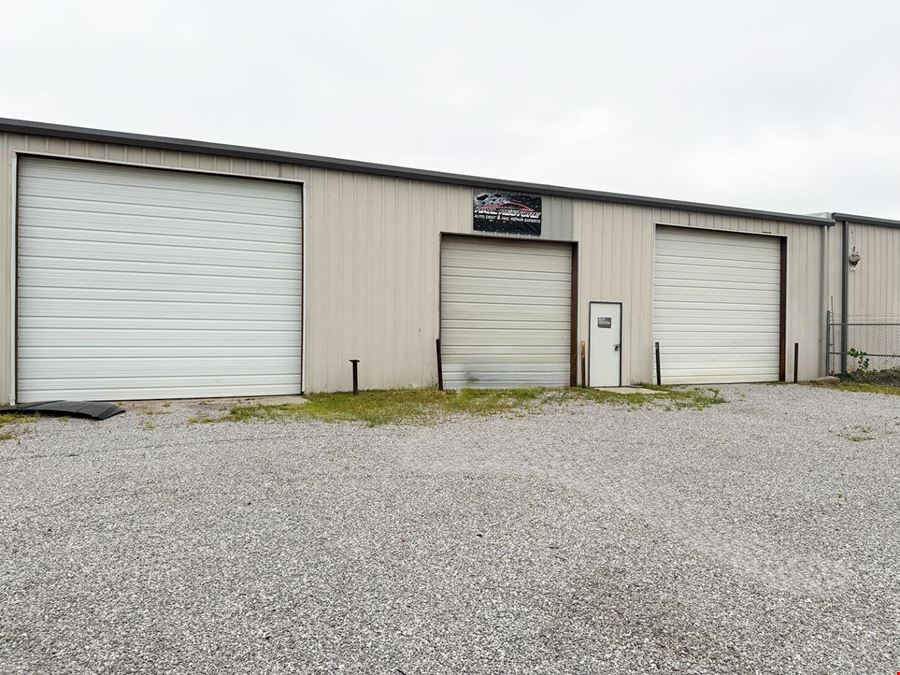 11305 S. I-44 Service Rd-SUITE B