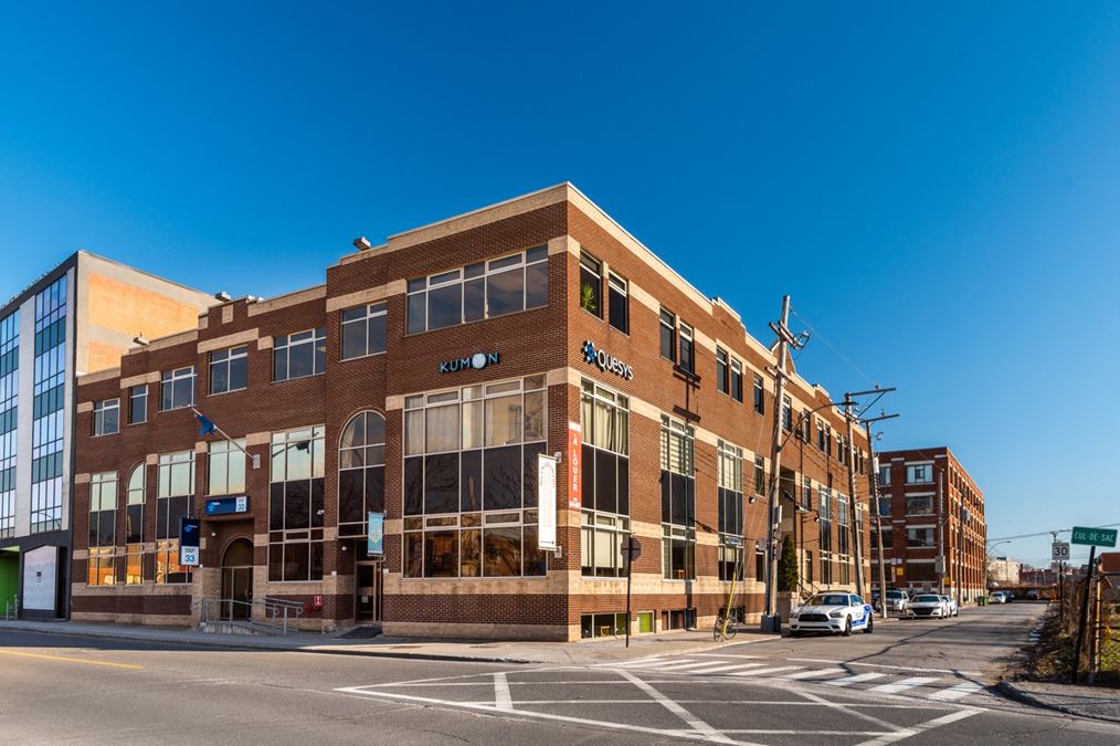 6833 Avenue de l'Épée