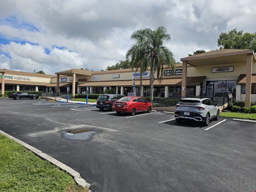 7 Springs Plaza