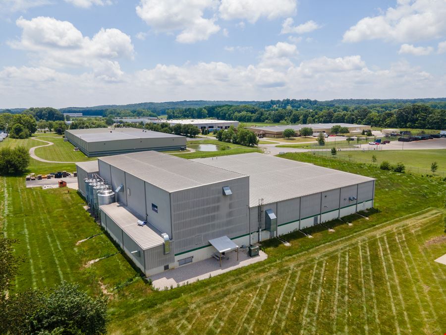 +/- 32,000 SF Industrial Building on 3.86 Acres