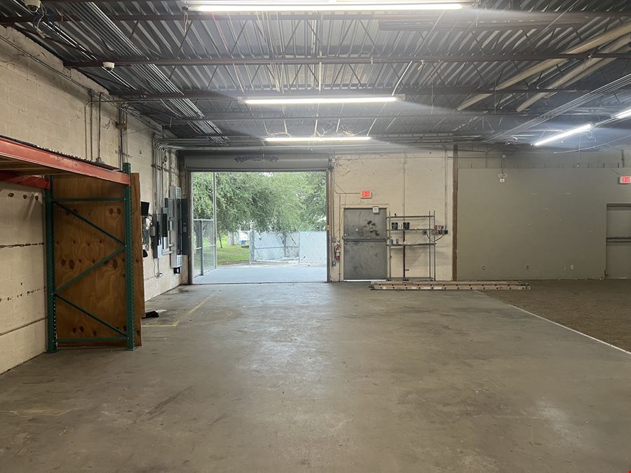 15,192 SF Single-Tenant Retail / Medical / Flex Building For Lease!