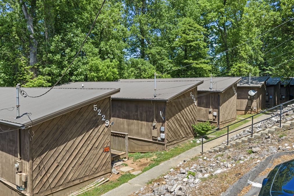 5211 Pocahontas Dr