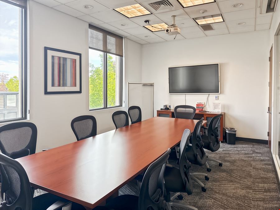 Regus - Meridian - The Village at