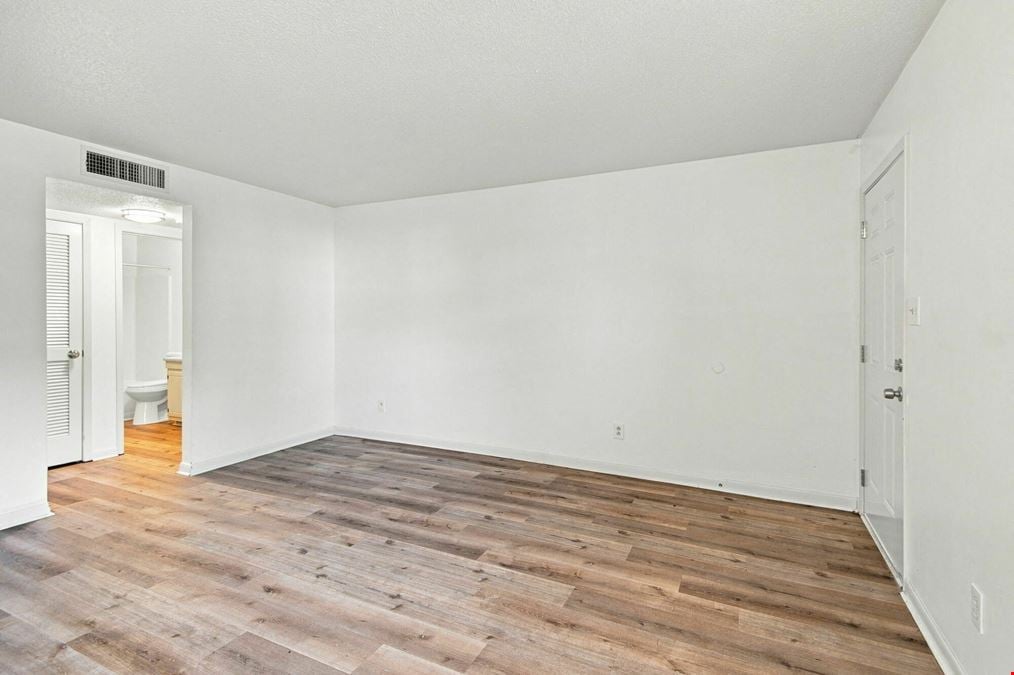 Gate Manor Apartments