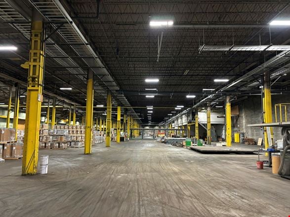 Preview of Industrial space for Rent at 1003-1005 Airbrake Avenue