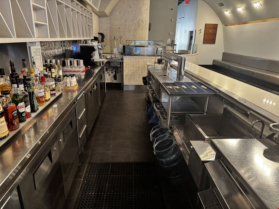 Turn-Key Pizzeria Available