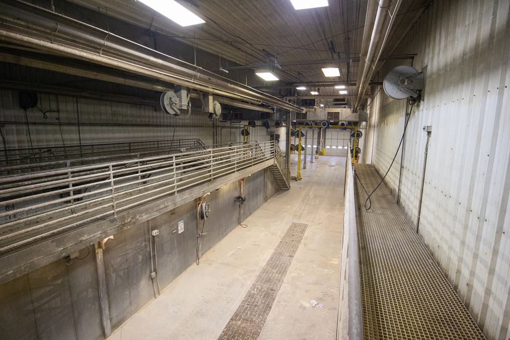 ±16,200 SF Industrial Facility with Truck Wash – Ideal for Trucking, Maintenance, or Storage