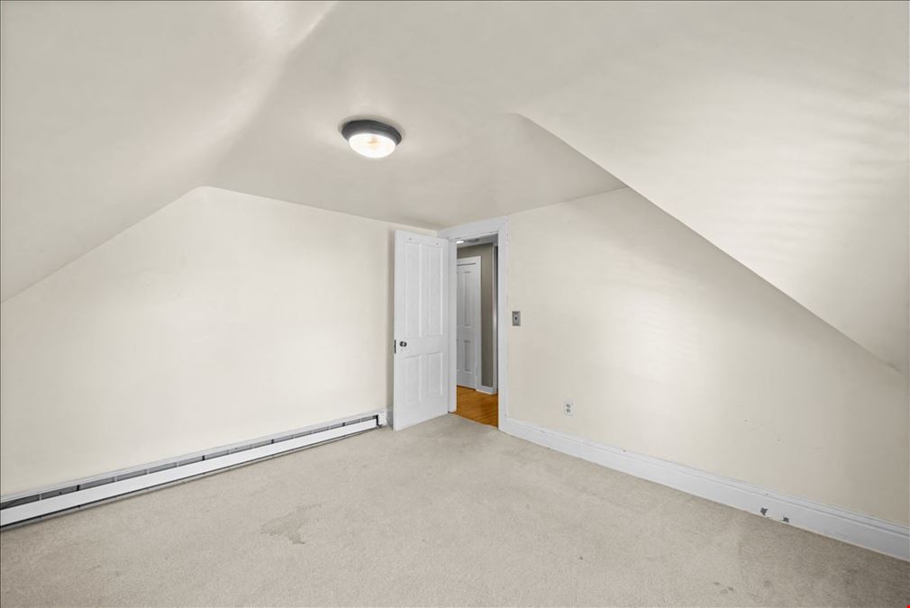 322 Hamilton 