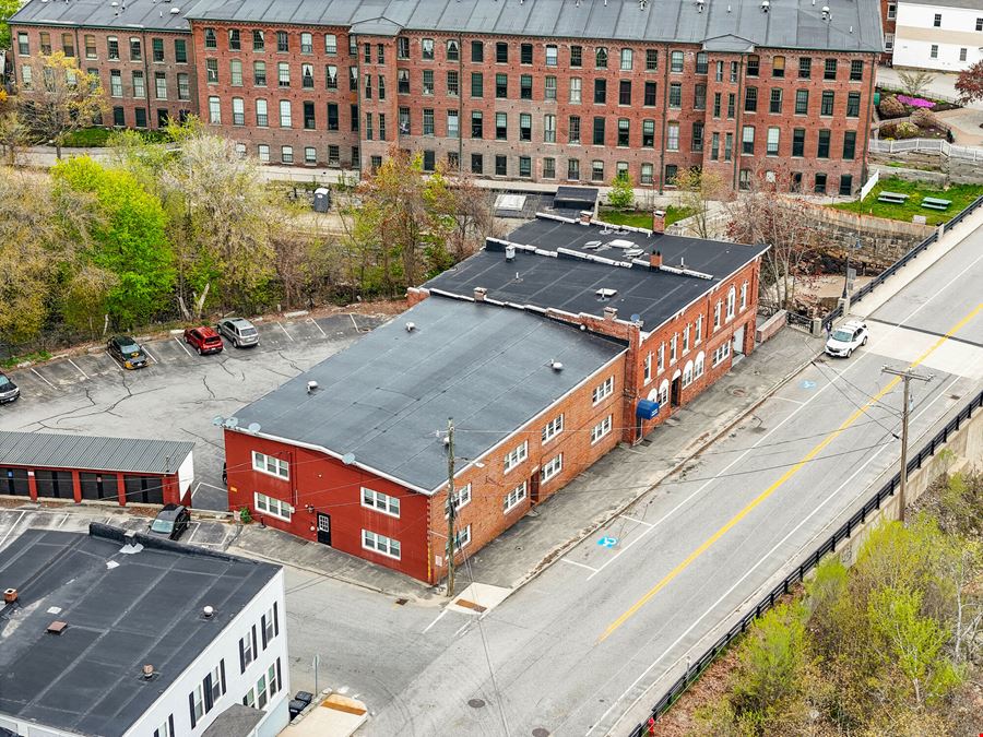 90 Main St
