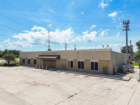 Preview of Retail space for Rent at 7505 Airline Dr