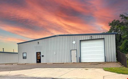 Preview of Industrial space for Rent at 735 N Gow St