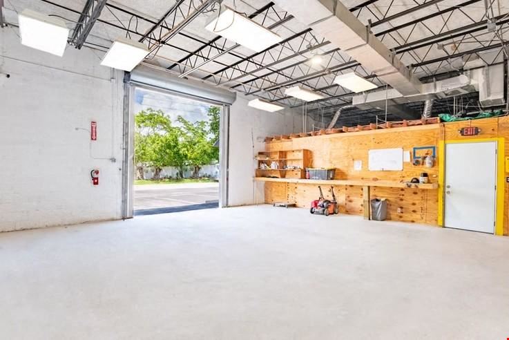 Freestanding Office/Warehouse Building