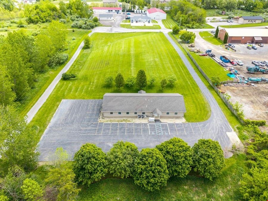 345 N Hetzler Ct