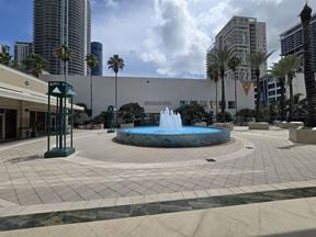 PREMIER OFFICE: Amazing opportunity to lease!