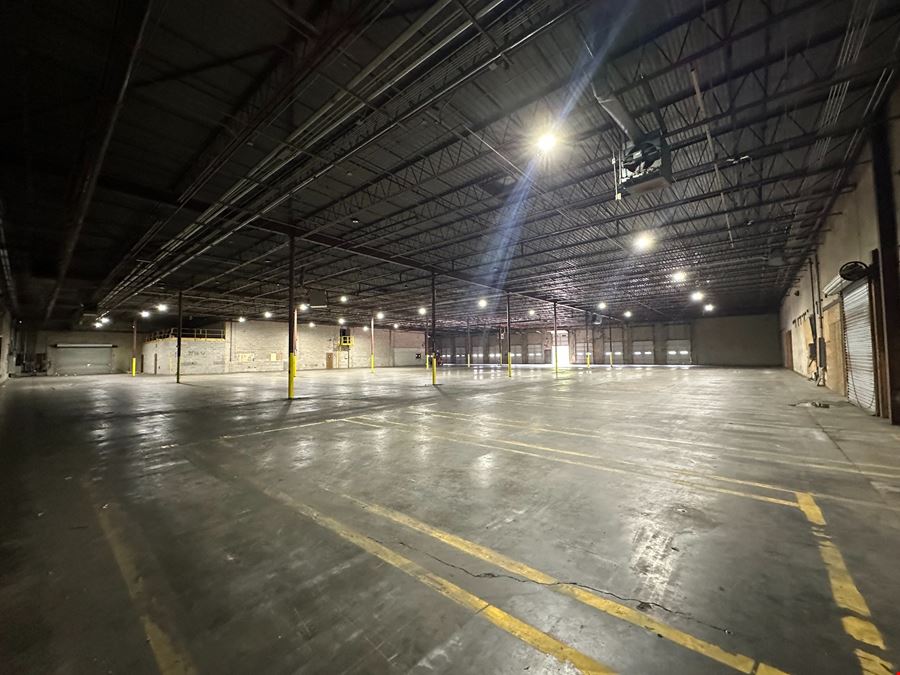 545 Ford Ave - Functional Warehouse/Distribution Space