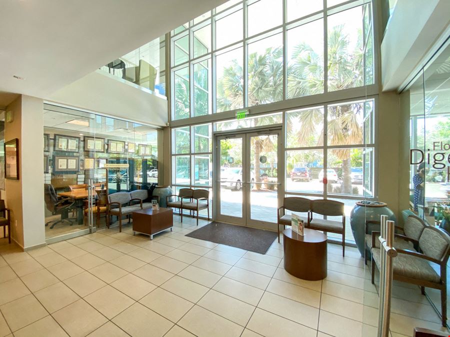 Upscale First Floor Medical Suite