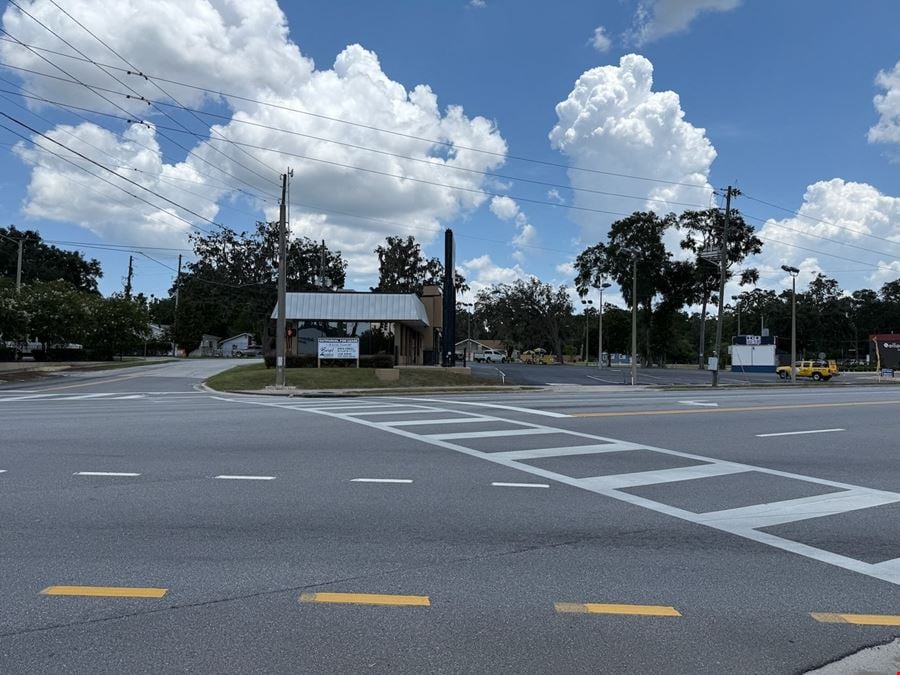 Prime B4-Zoned Outparcel at Belleview's Busiest Corner