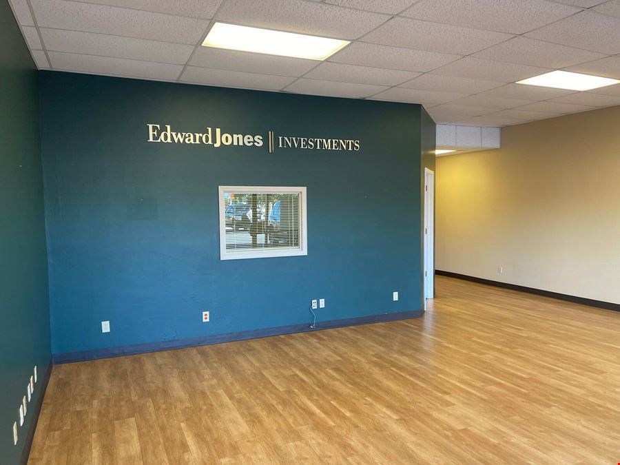 Retail / Office Space in Ponca City