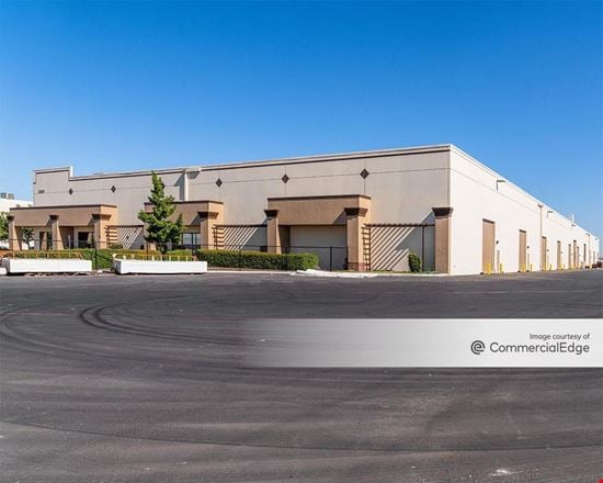 Preview of Industrial space for Rent at 2301 Louise Ave W - Bldg D
