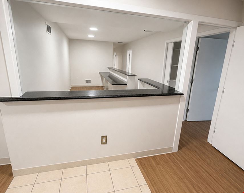 ±2,000 SF Medical/Retail/Office Space For Lease
