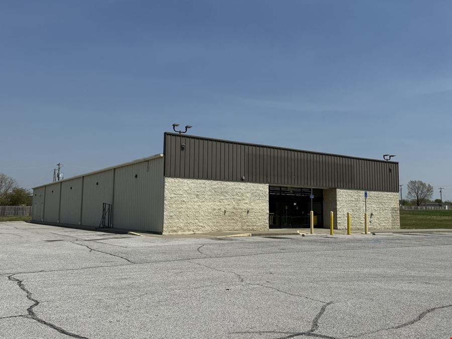 FORMER DOLLAR STORE FOR SALE OR LEASE