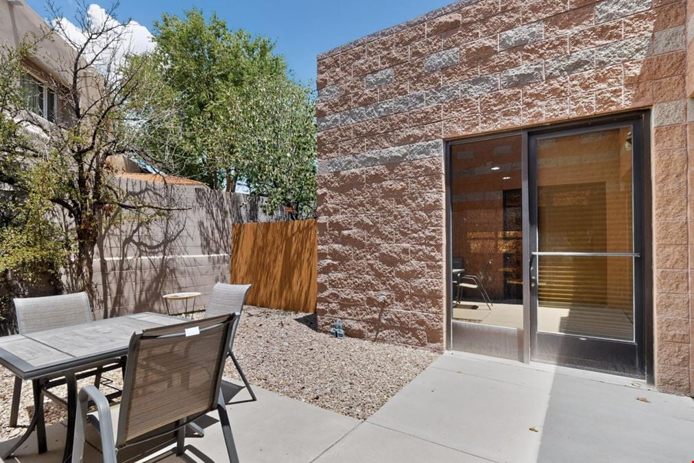 Free-Standing 2,908 SF Office with Montaño Frontage & 16 Spaces