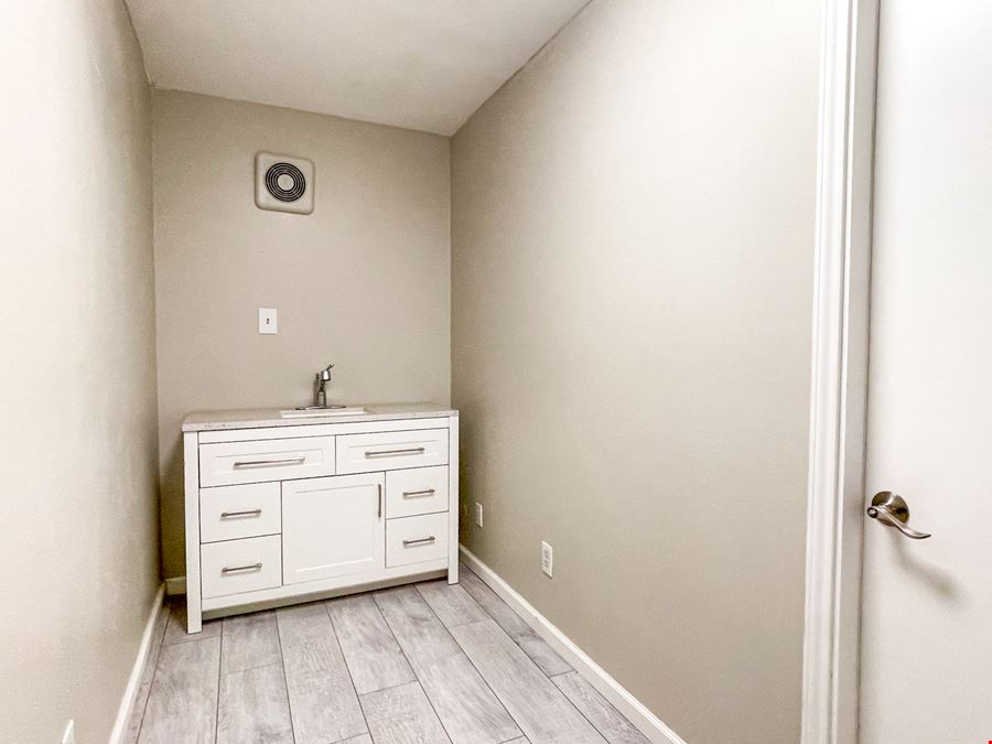 Fully Renovated Office/Warehouse for Sale or Lease on Guidry Rd