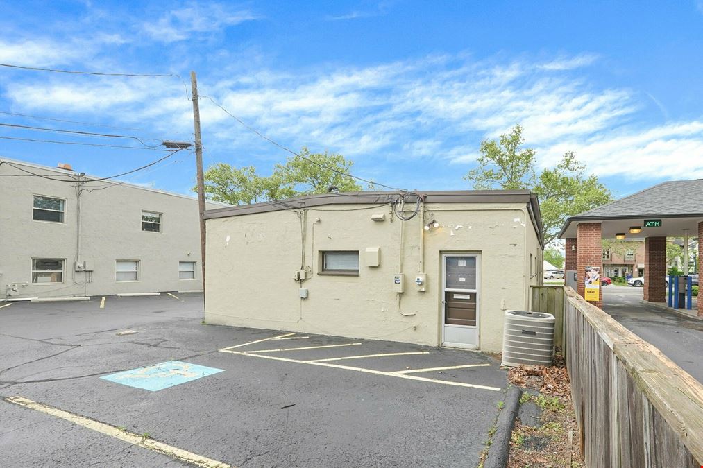 2690 E Main St