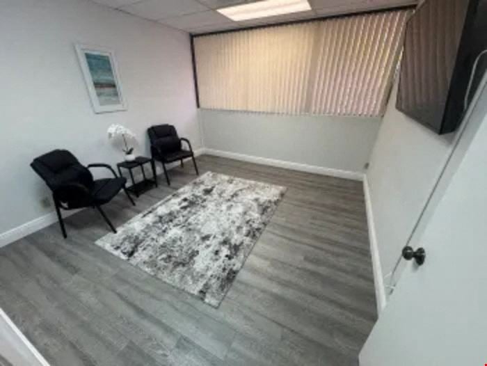 892 SF Suite 202 Professional and Medical Office Space